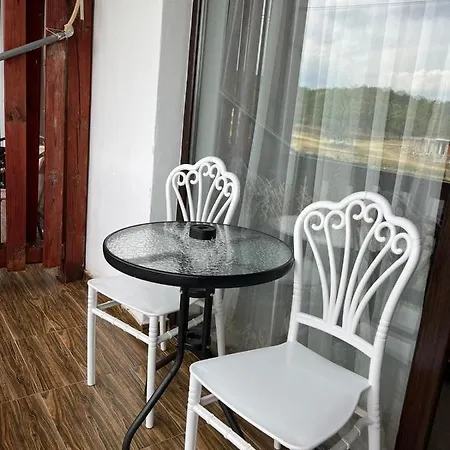 Hostel романтика