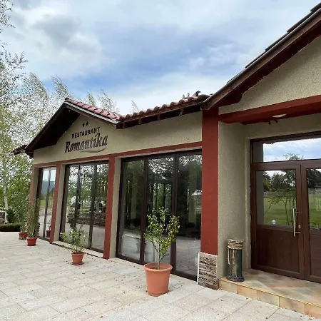 романтика Hostel *