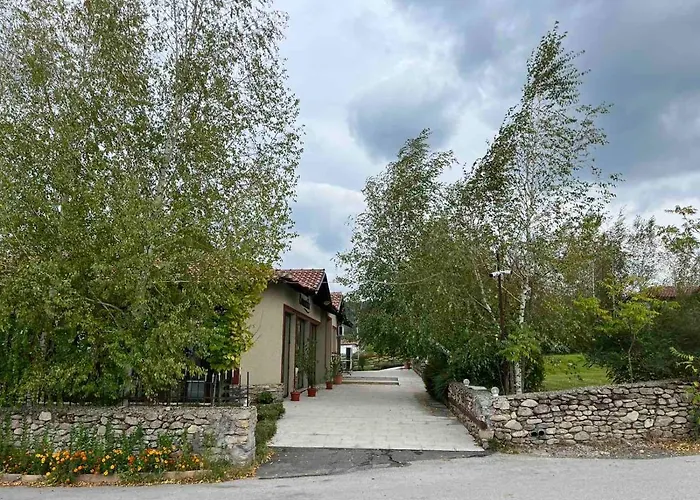 Hostel романтика Kirkovo (Kardzhali)